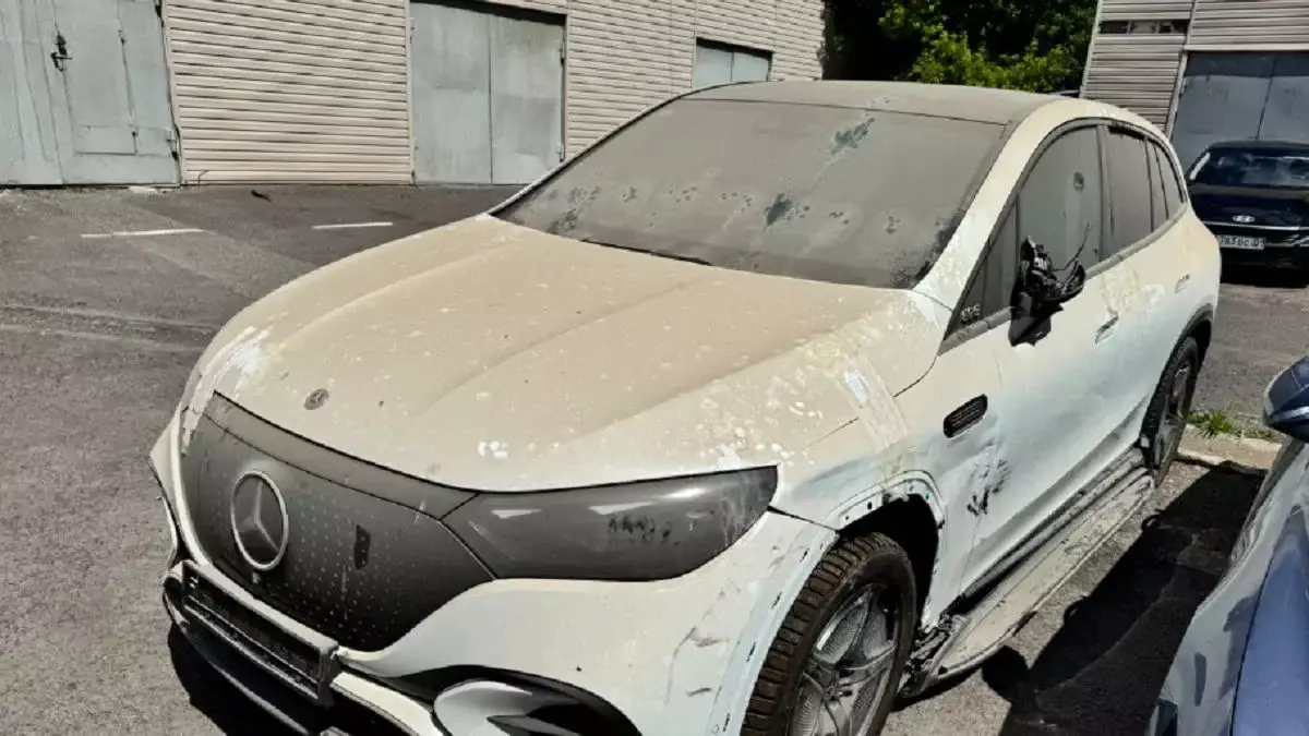 Еще один конфискованный элитный Mercedes Перизат Кайрат выставили на торги