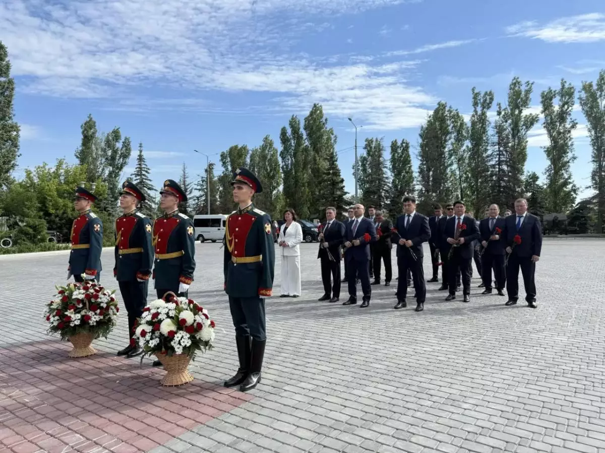 Делегация Казахстана во главе с послом прибыла в Саратовскую область для укрепления двусторонних связей.