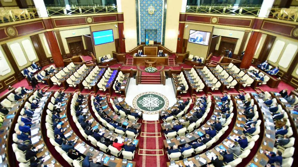 Мәжіліс төрағасы Парламент палаталарының бірлескен отырысын шақырды