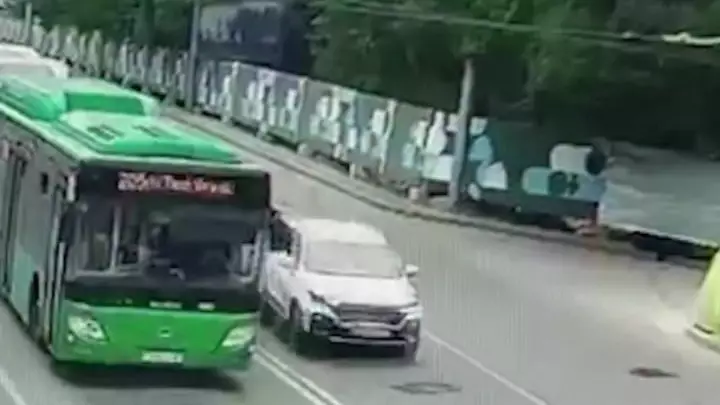 Алматыда мас жүргізуші ұрланған көлікпен ұсталды
