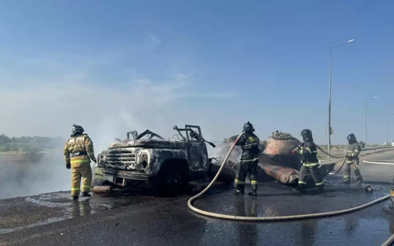 Газовоз сгорел дотла в Астане