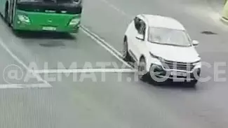 Нетрезвый водитель колесил на угнанном авто в Алматы