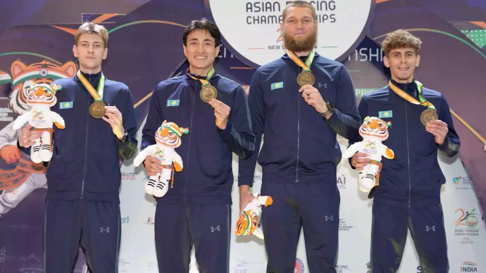 Казахстан победил олимпийских чемпионов и выиграл ЧА