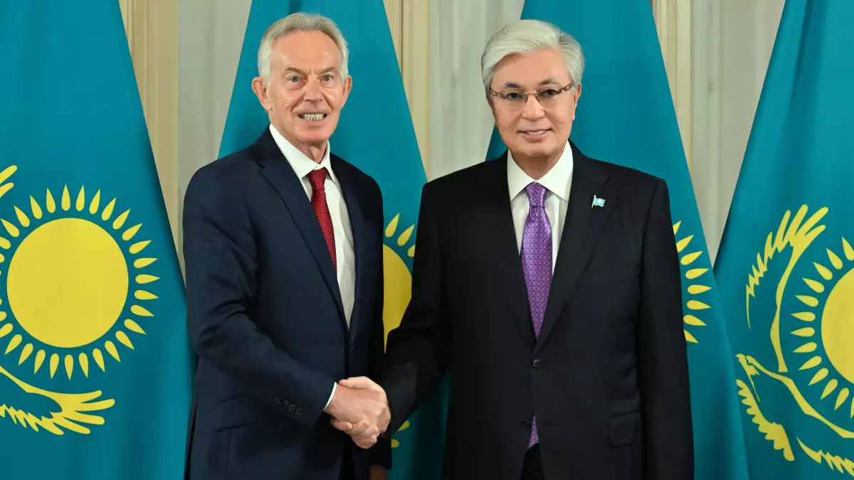 Президент Жаһандық өзгерістер институтының атқарушы төрағасы Тони Блэрмен кездесті