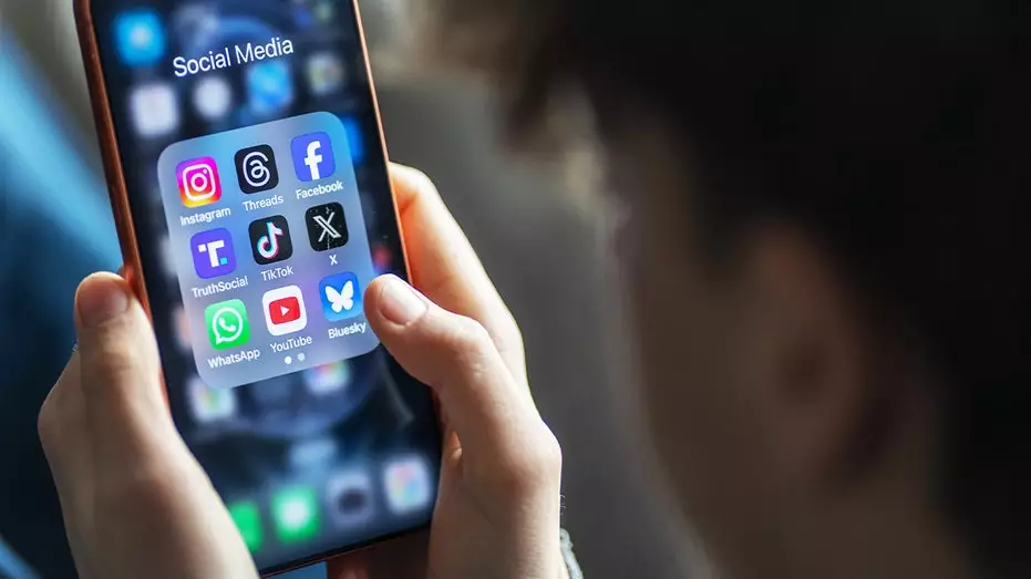 YouTube от Google достиг соглашения в судебном иске о детской зависимости от соцсетей.