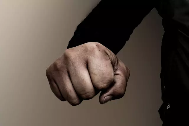 СҚО-да әкесін соққыға жыққан тұрғын бес тәулікке қамауға алынды