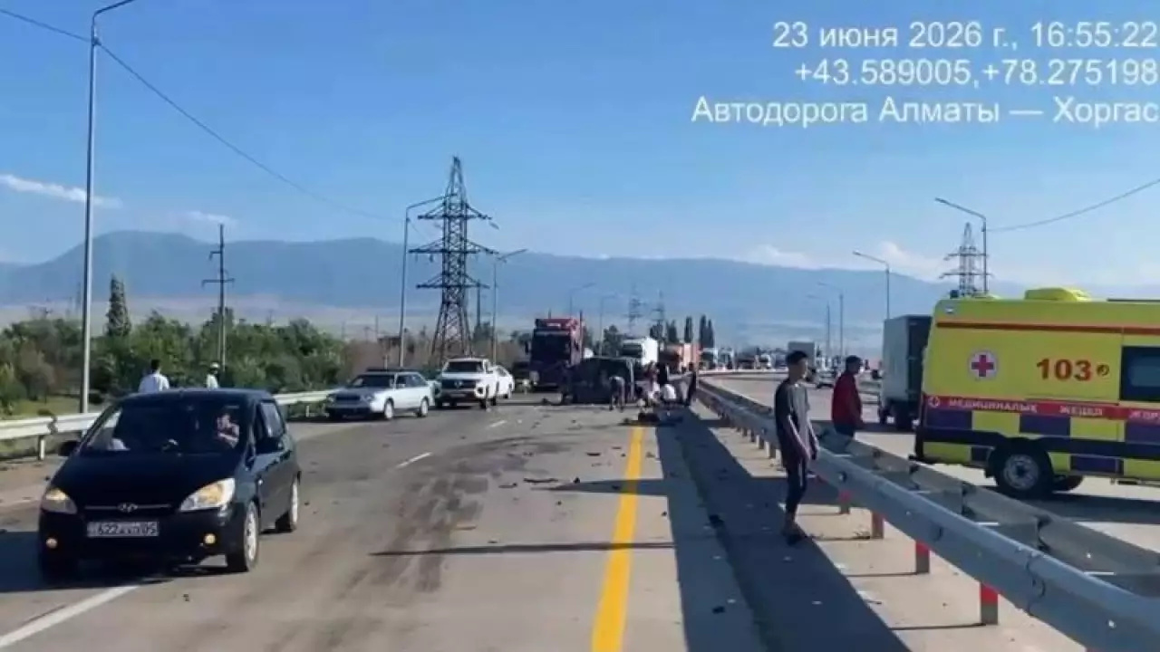 Алматы – Қорғас трассасында жол апатынан 3 адам қаза тапты