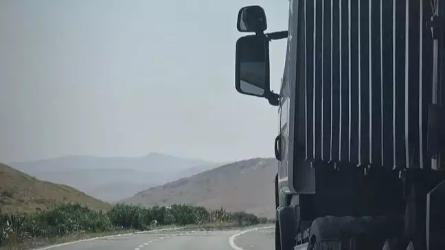  Қостанайда 24 тонна спиртті «алма сірке суы» деп өткізбек болған 