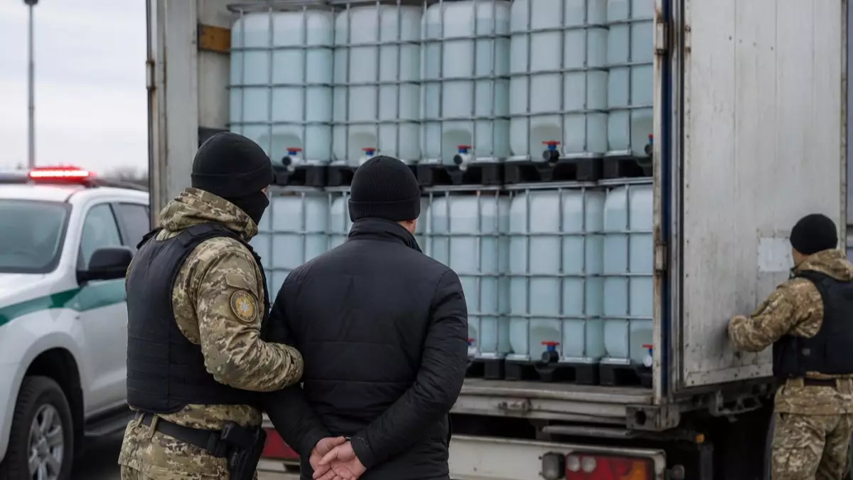 Қостанай облысында 24 тонна спиртті Ресейге заңсыз шығармақ болған ер адам ұсталды 
