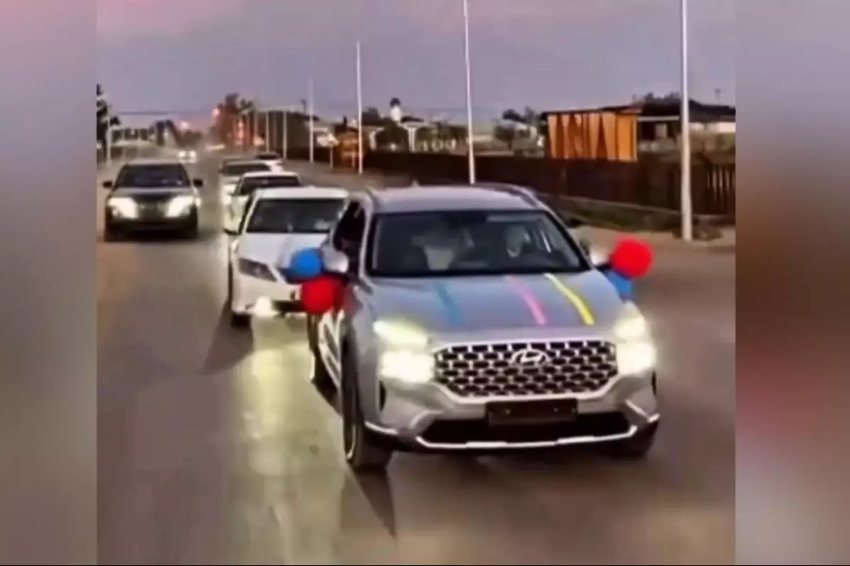 "Понты" обошлись дорого. В области Абай жестко наказали водителей свадебного кортежа
