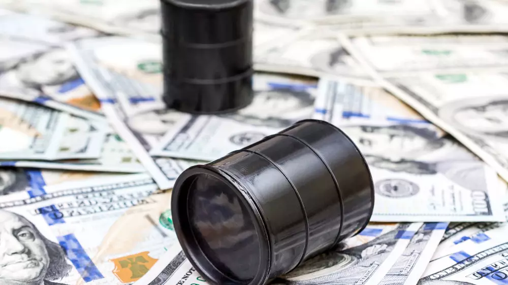 Мировые цены на нефть ускорили падение