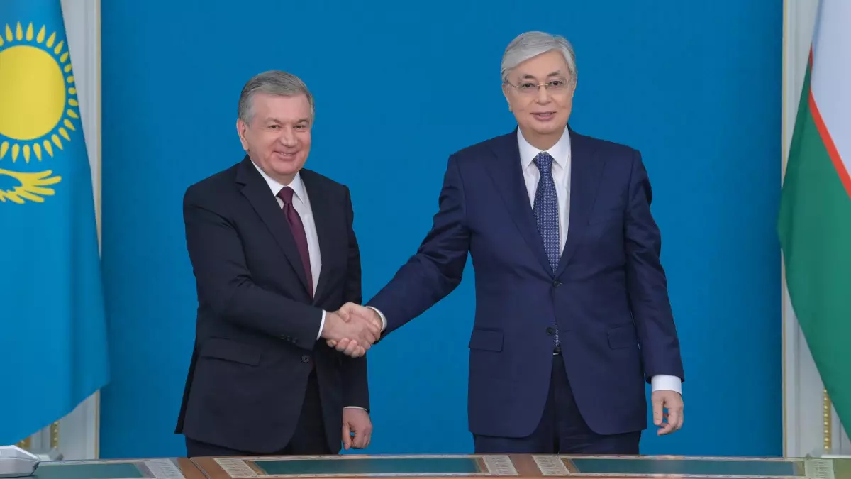  Тоқаев Мирзиёевке қоңырау шалды 