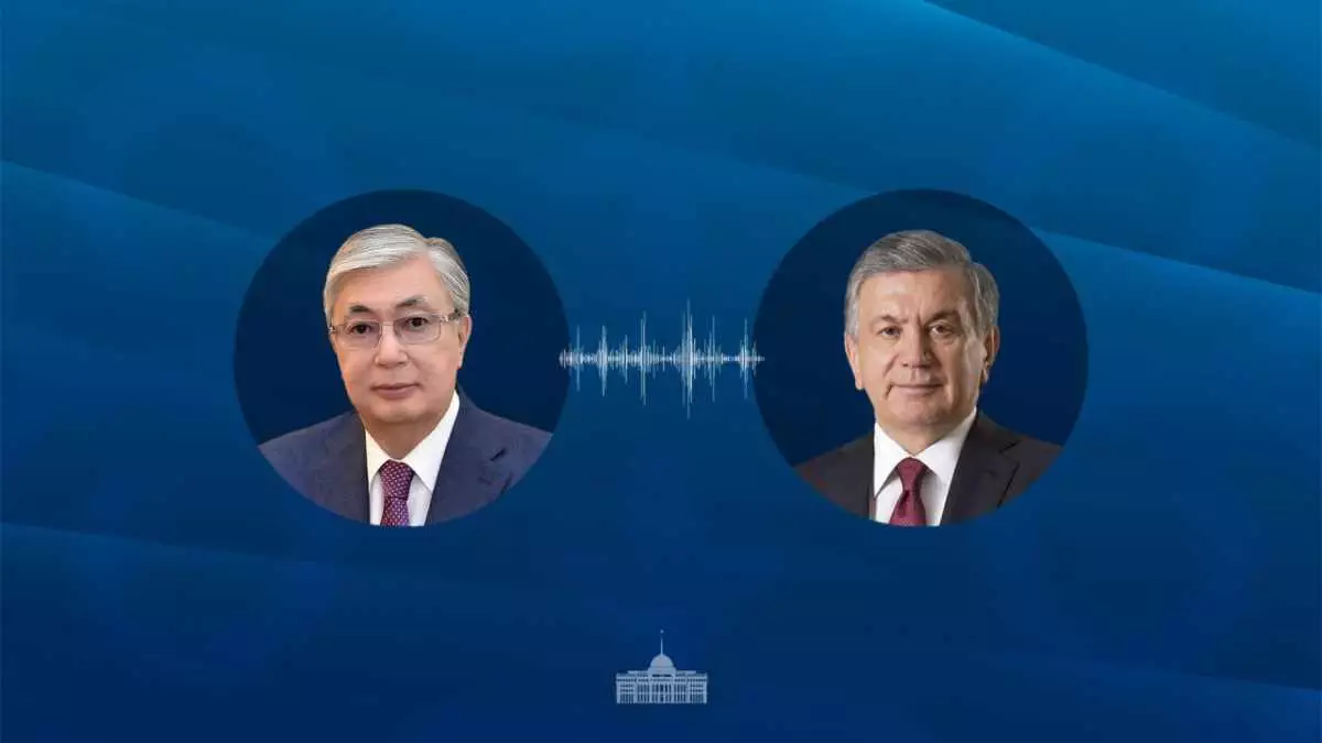 Тоқаев пен Мирзиёев телефон арқылы сөйлесті: Қандай мәселелер талқыланды