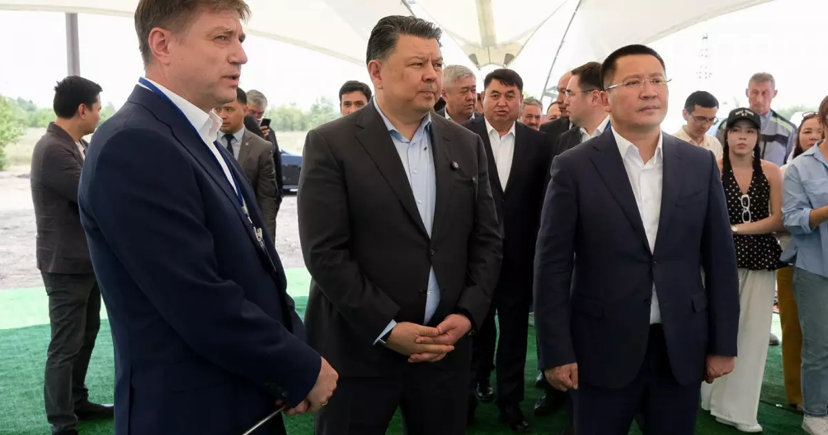   Премьер-Министрдің орынбасары Қанат Бозымбаев Павлодар облысындағы ЭКСЖ жобаларының іске асырылуын тексерді   