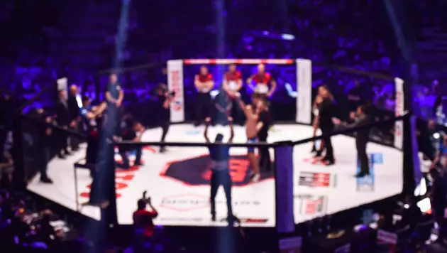 UFC сделал заявление о казахе, который отправил в нокдаун Нурмагомедова