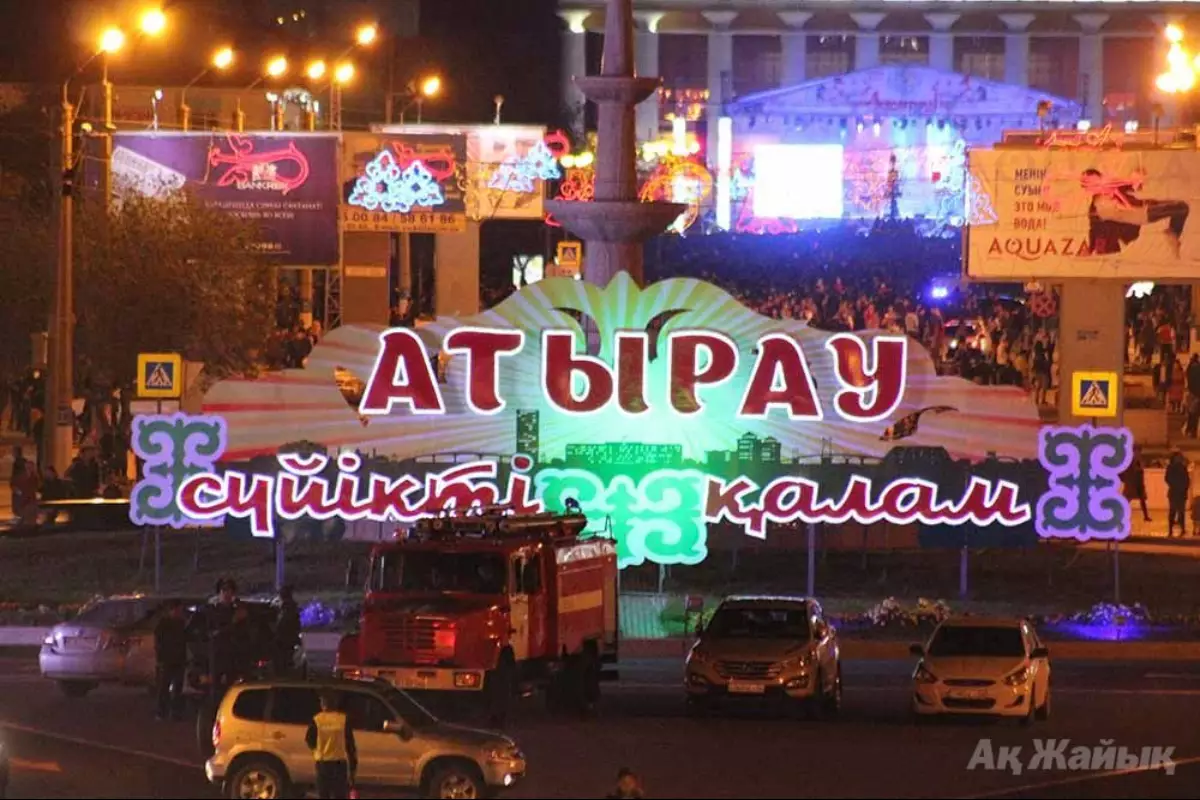 Разбитые могилы, ртуть в Урале​ и запах сероводорода: в акимате ответили на неудобные вопросы жителей Атырау