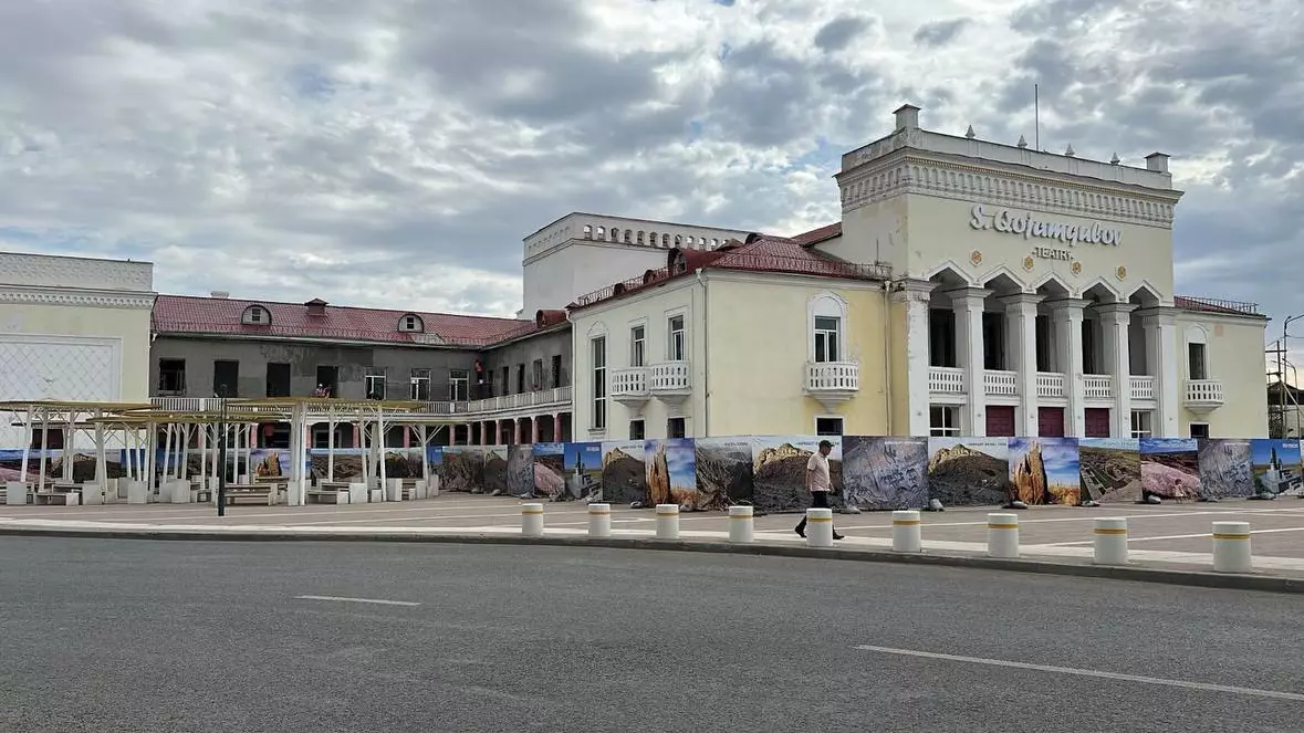 Қазақмыс Жезқазғандағы облыстық драма театрды жаңғырту жобасын жүзеге асыруда