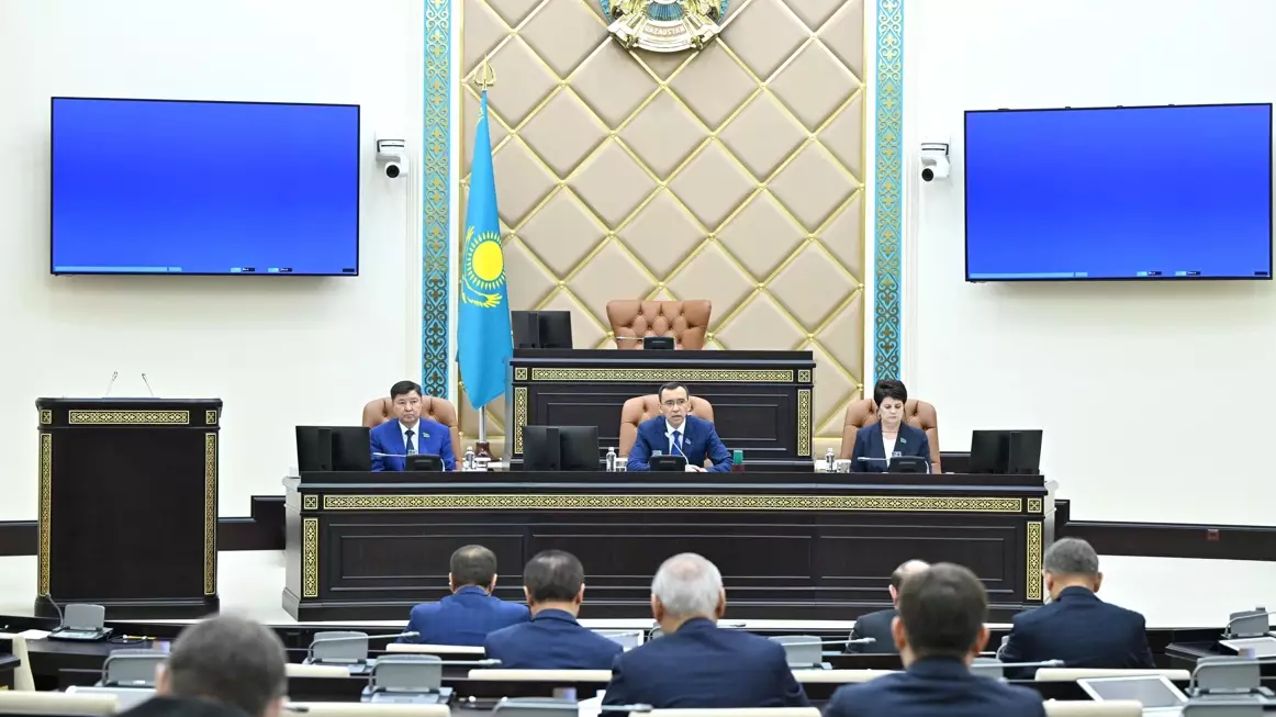 Сенат депутаттары «Психологиялық қызмет туралы» заңды мақұлдады