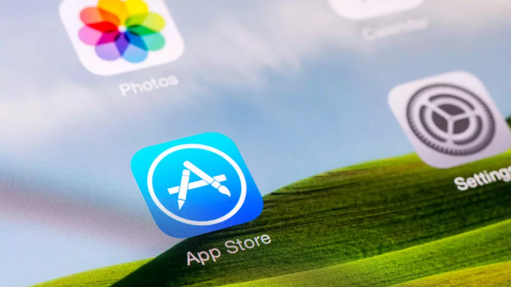 App Store-дан VK, “Одноклассники“ және Mail.ru өшірілді