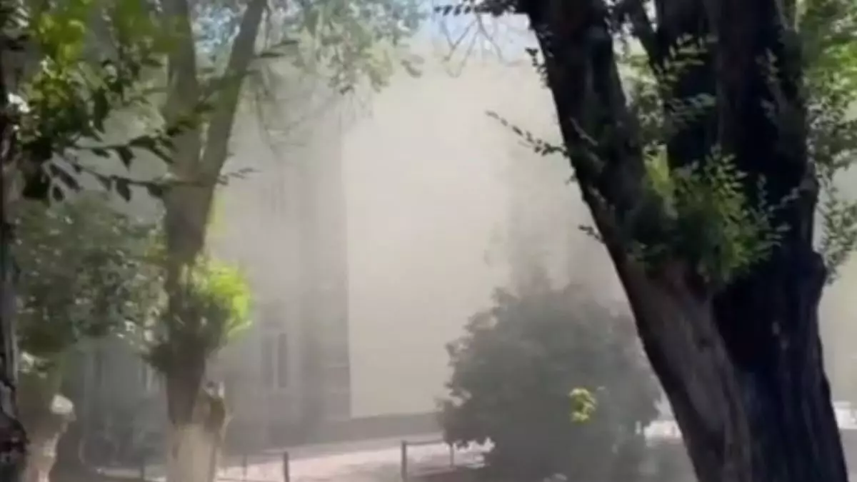 Пожар вспыхнул в лицее в Атырау