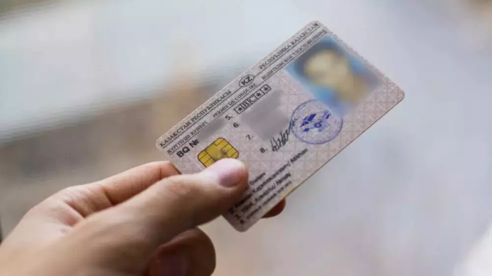 Қазақстандықтар Дубайда ұлттық жүргізуші куәлігімен жүре алады - ІІМ