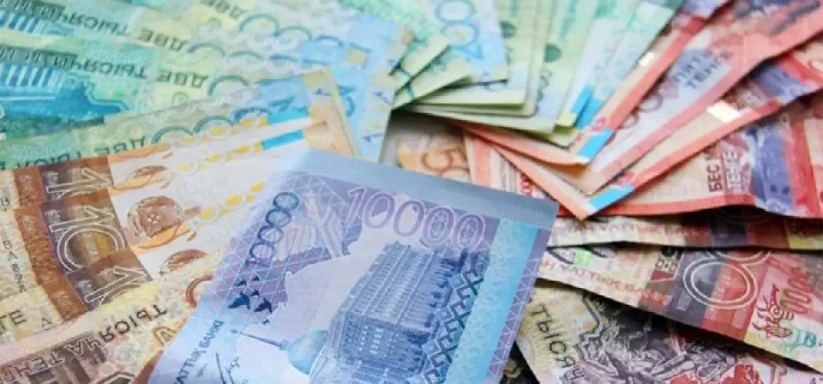 Шымкенттік оқушылар сабақты жақсы оқып, 48,8 миллион теңге табыс тапты