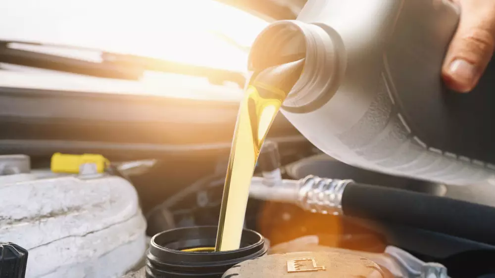 Мотор майы туралы автокөлік жүргізушілері әлі күнге дейін сенетін 8 миф