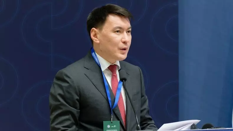  ҚФФ президенті ата-анасының бизнесіне қатысы жоқ екенін айтты 
