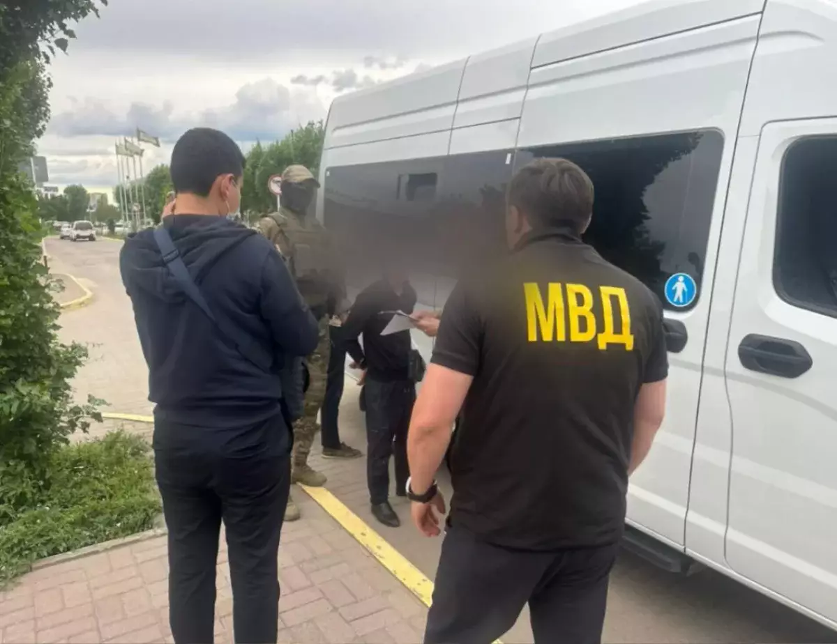 Казахстанец угрожал бывшей девушки слить интимные видео