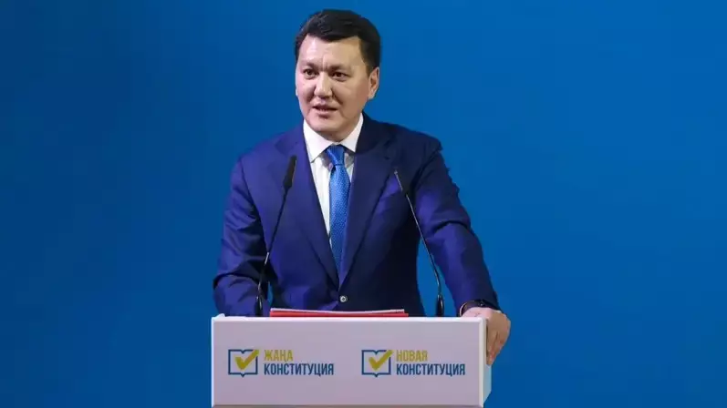  Конституцияның преамбуласы негізгі идеологиялық ұстанымдардың дайын жиынтығы – Ерлан Қарин 