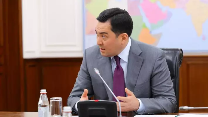 В Казахстане заявили о готовности обсудить поставки бензина в Россию
