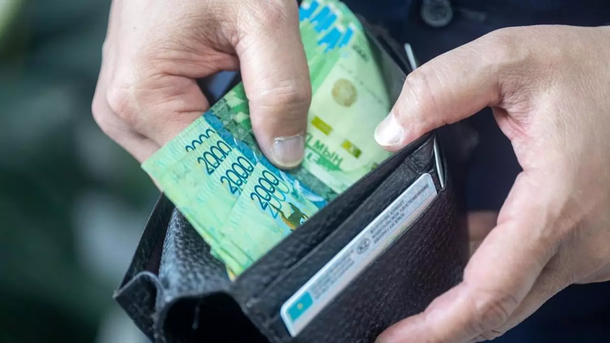 Сокращение расходов на соцпомощь не затронет базовые выплаты - Жумангарин