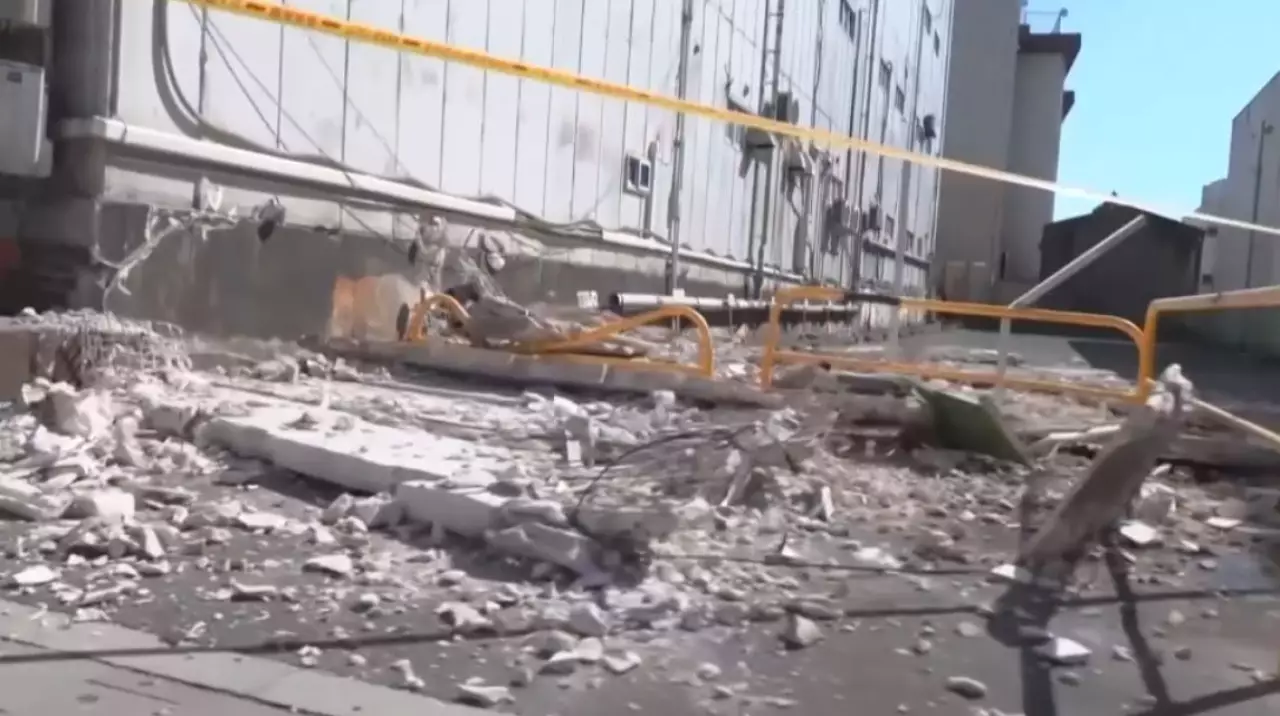 Более 100 школ временно закрыли в Японии
