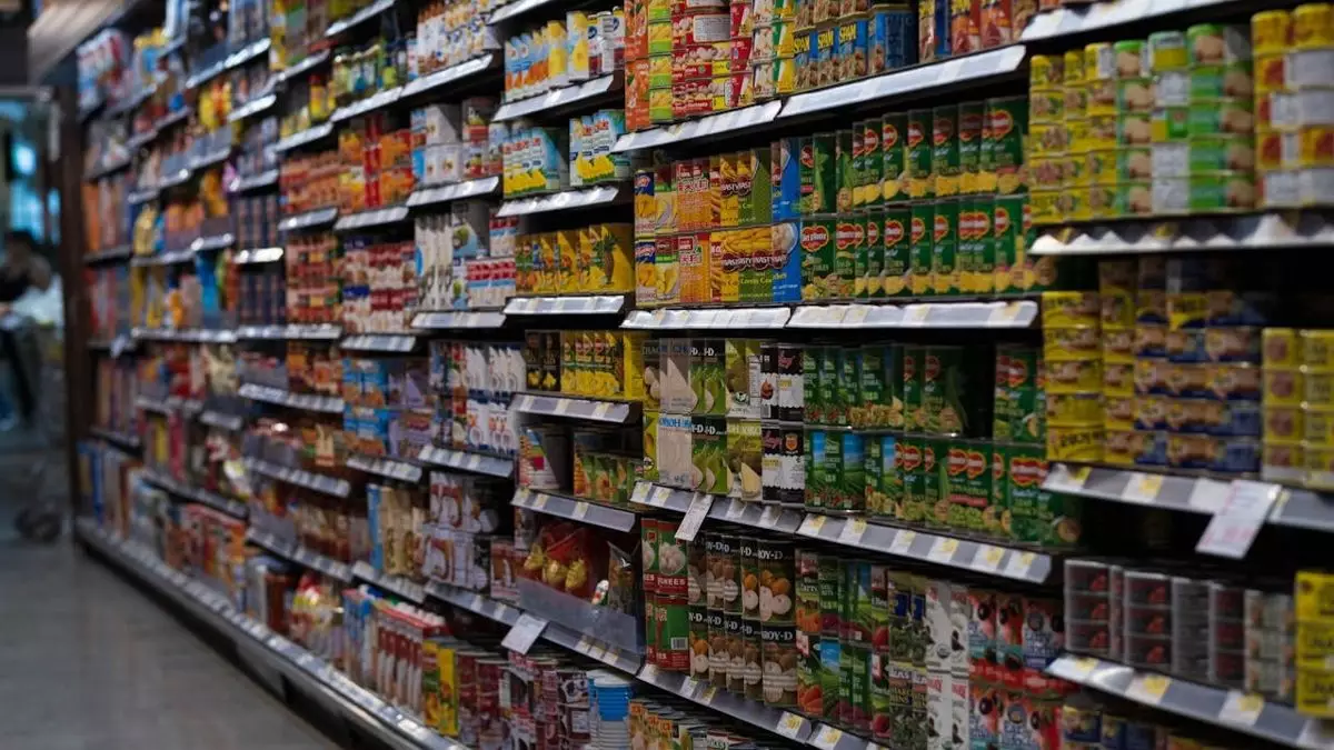 Почему местные продукты не всегда дешевле, объяснили в Минторговли Казахстана