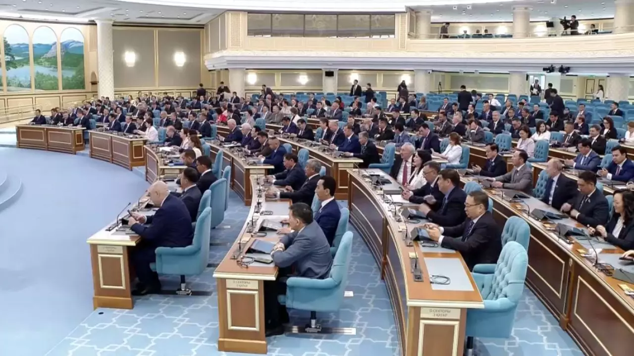 Члены кабмина отчитались об исполнении бюджета