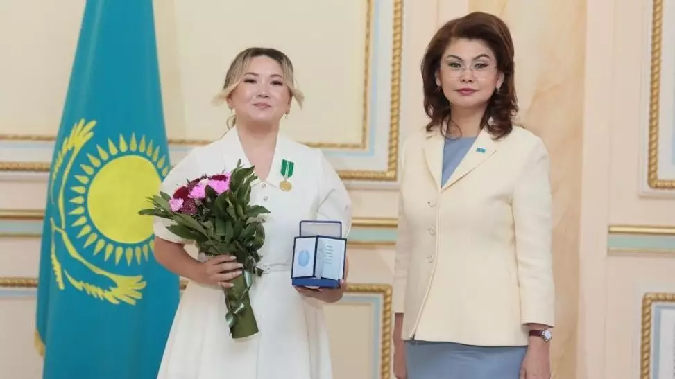  Алматыда Мемлекет басшысының атынан отандық БАҚ қызметкерлері марапатталды 