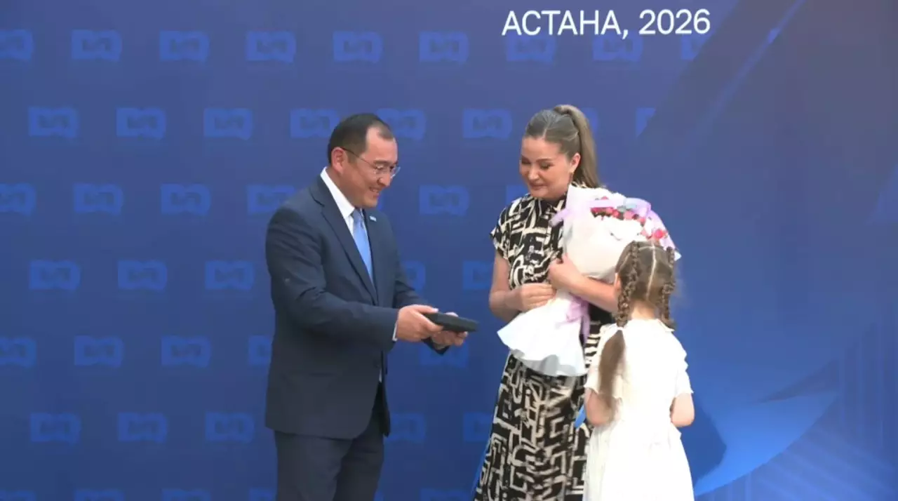 Астанада БАҚ қызметкерлеріне пәтер берілді