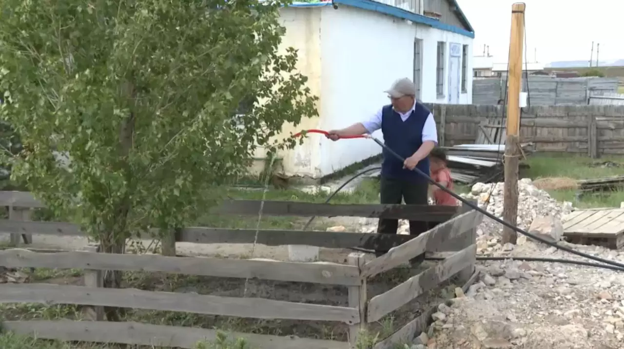 200-ден аса адам қандас мәртебесін алды