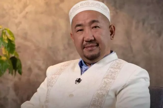 «Пластикалық отаға мәселе жоқ»: Нұрлан имамның мәлімдемесі көптің сынына қалды