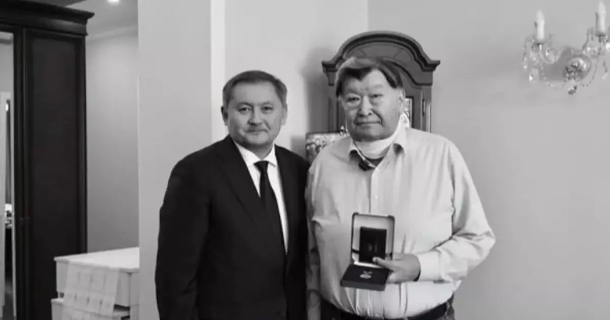  Саясат Нұрбек ғалым Қайрат Қадыржановтың отбасына көңіл айтты 