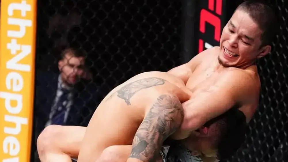 Асу Алмабаев UFC-дегі жеңісінен кейін мәлімдеме жасады