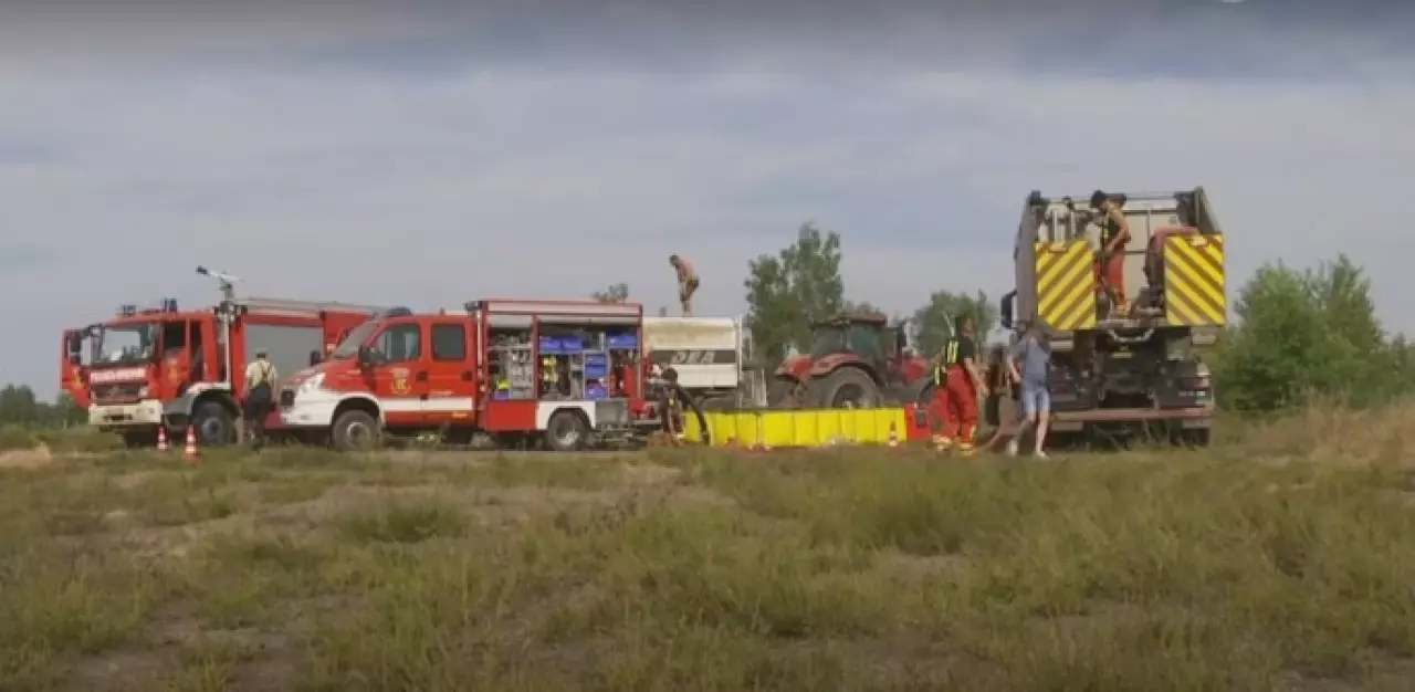 Пожар и взрывы боеприпасов: сотни людей эвакуировали в Германии