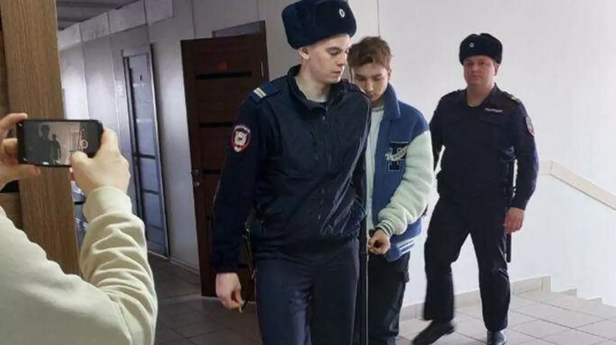 В Оренбурге вынесли первый в России приговор по делу об участии в "движении ЛГБТ"