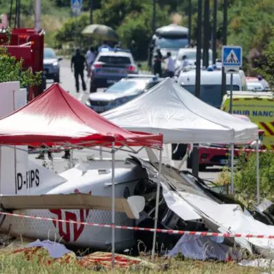Самолет с парашютистами разбился во Франции: погибли 11 человек