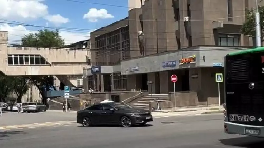 Енді “Көк базарға“ үйреншікті бағытпен бару мүмкін емес: не өзгерді?