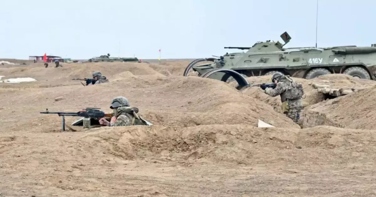  3000 казахстанцев заберут в армию 