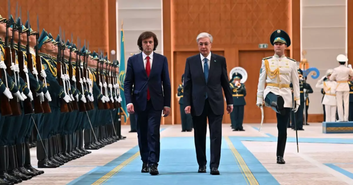   Мемлекет басшысы Грузияның Премьер-министрі Ираклий Кобахидзені ресми қарсы алды   