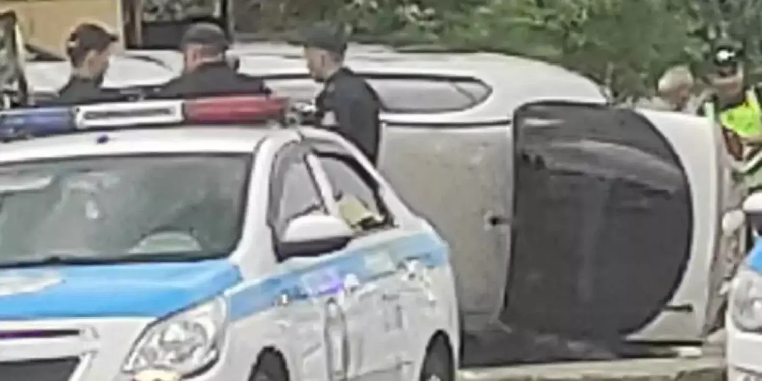 Павлодарда көлік жол жиегінде тұрған адамдарды қағып кетті: қаза болғандар бар