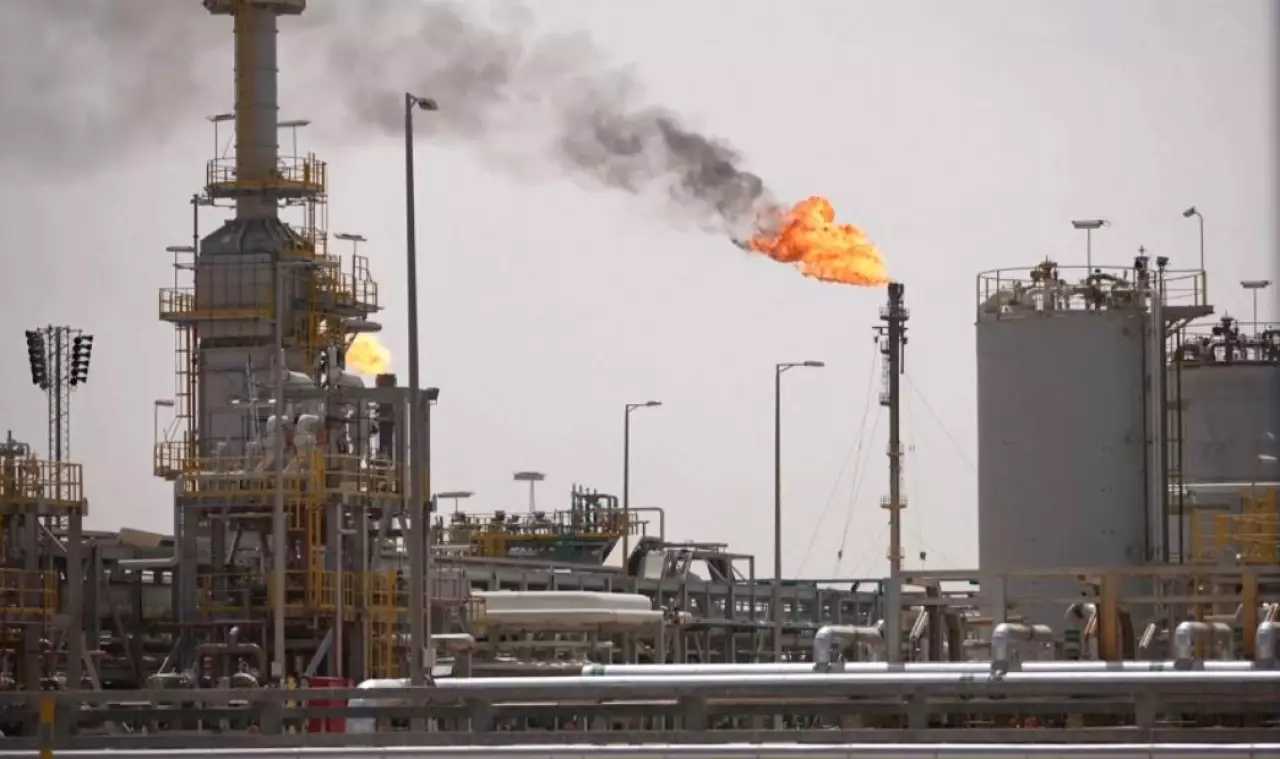 Мировые цены на нефть растут