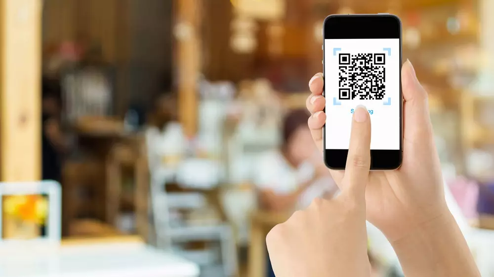 Қазақстандықтарға көшедегі күдікті QR-кодтар туралы ескертілді